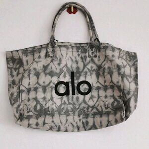 Alo Yoga Large Gray Canvas Gym Bag Travel Training Carry-On